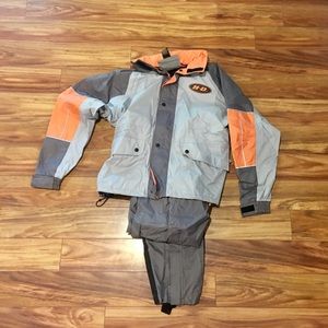 Men’s NWOT Large Harley Davidson Rain Suit